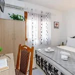 Guest house Genoa 3*