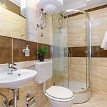 Genoa Guest house 3*