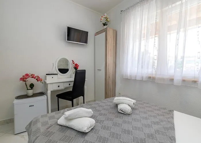 Genoa 3* Πόρετς