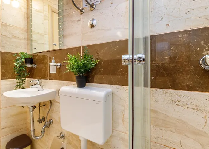 Genoa Πανσιόν