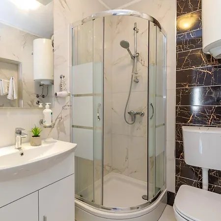 Genoa 게스트하우스 3*