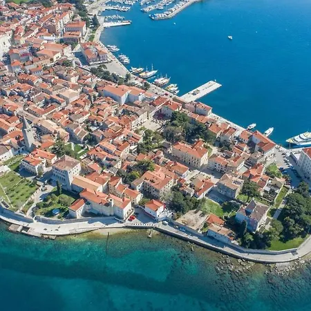 Genoa 게스트하우스 3*