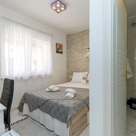 게스트하우스 Genoa 포레치