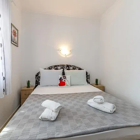 Genoa 게스트하우스