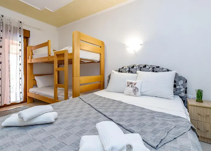 Genoa 3* Πόρετς